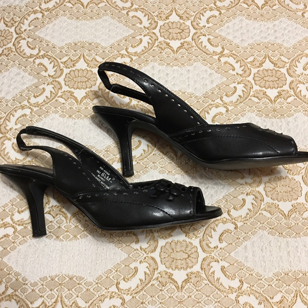 Apostrophe Sandals Size 6 1/2 M Black - Picture 4 of 11